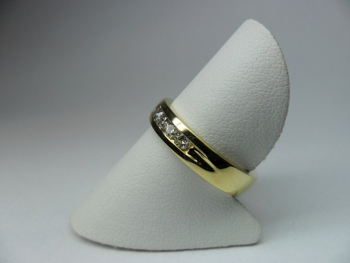 Rail Ring Geelgoud 0.52 crt.